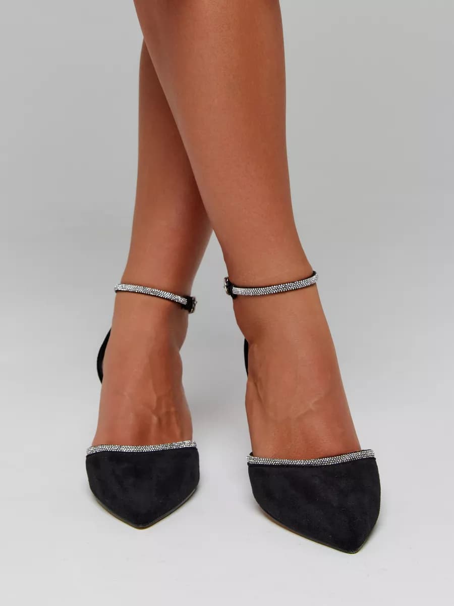 Вечерние туфли на каблуке