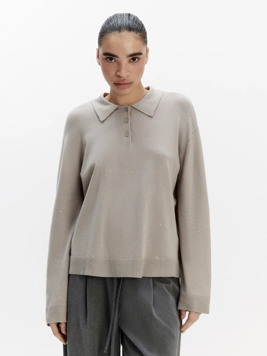 Джемпер-поло с блестящими стразами