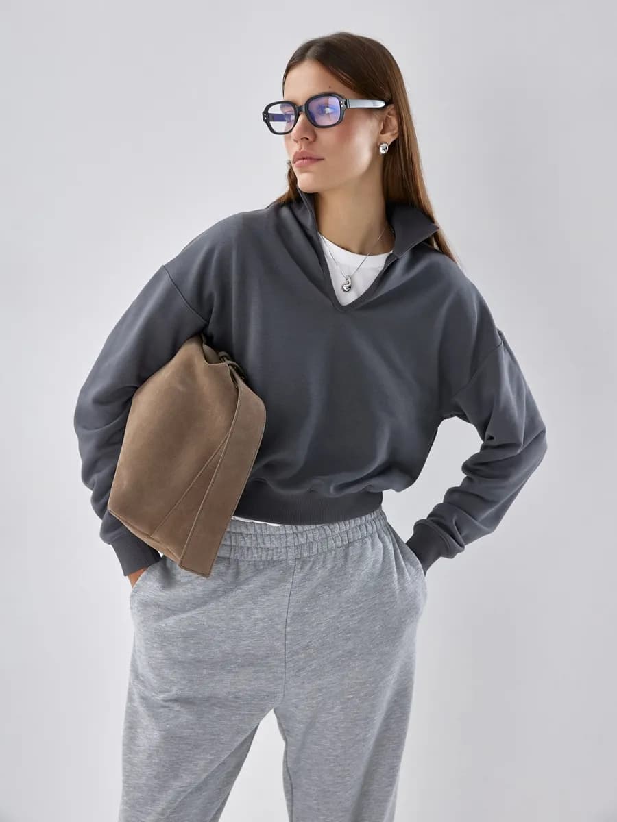 Свитшот оверсайз без начеса укороченный модный y2k