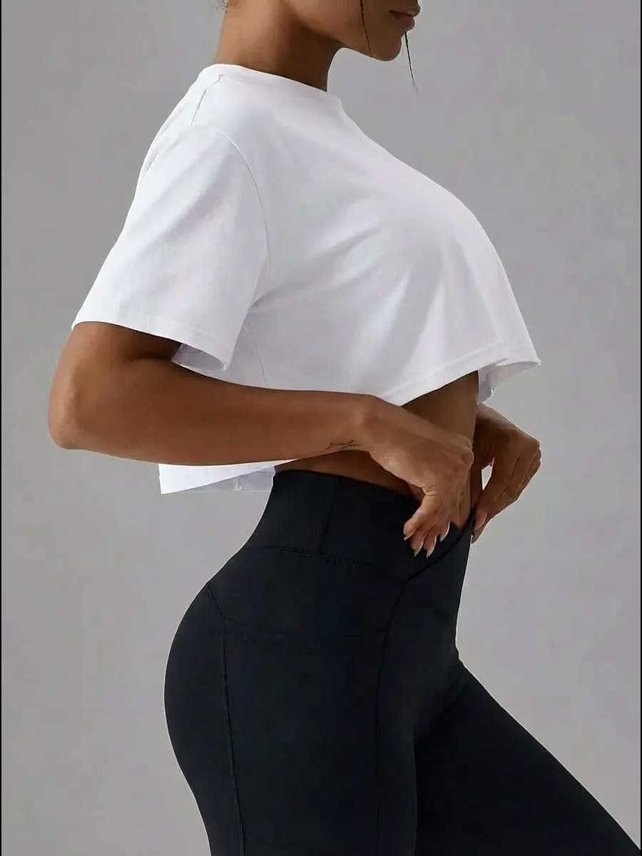 Футболка укороченная оверсайз