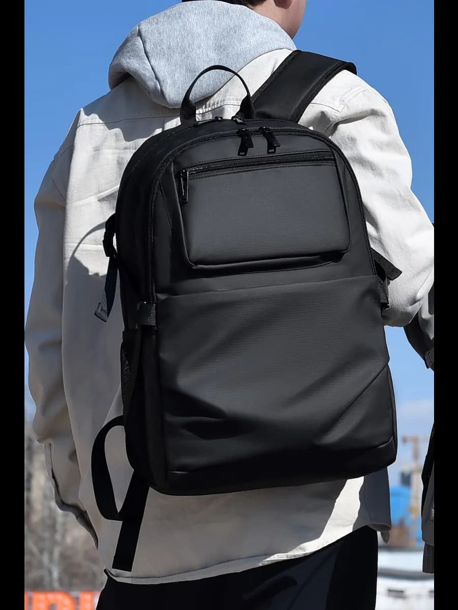Рюкзак мужской городской спортивный для ноутбука