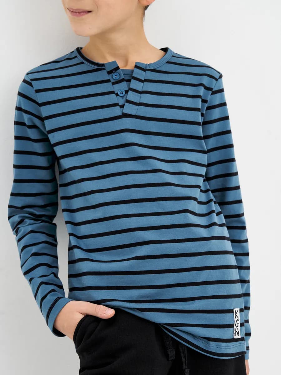 Лонгслив для мальчика в полоску