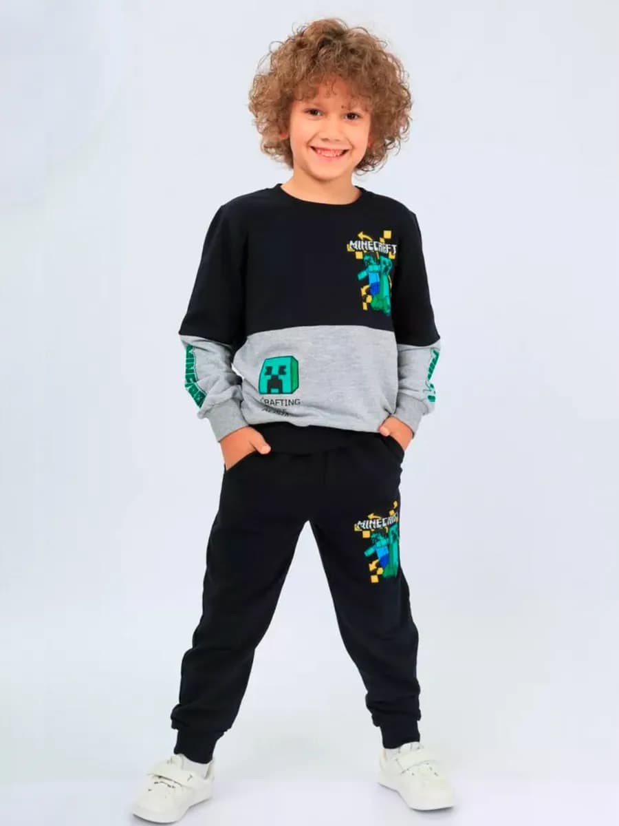 Спортивный костюм