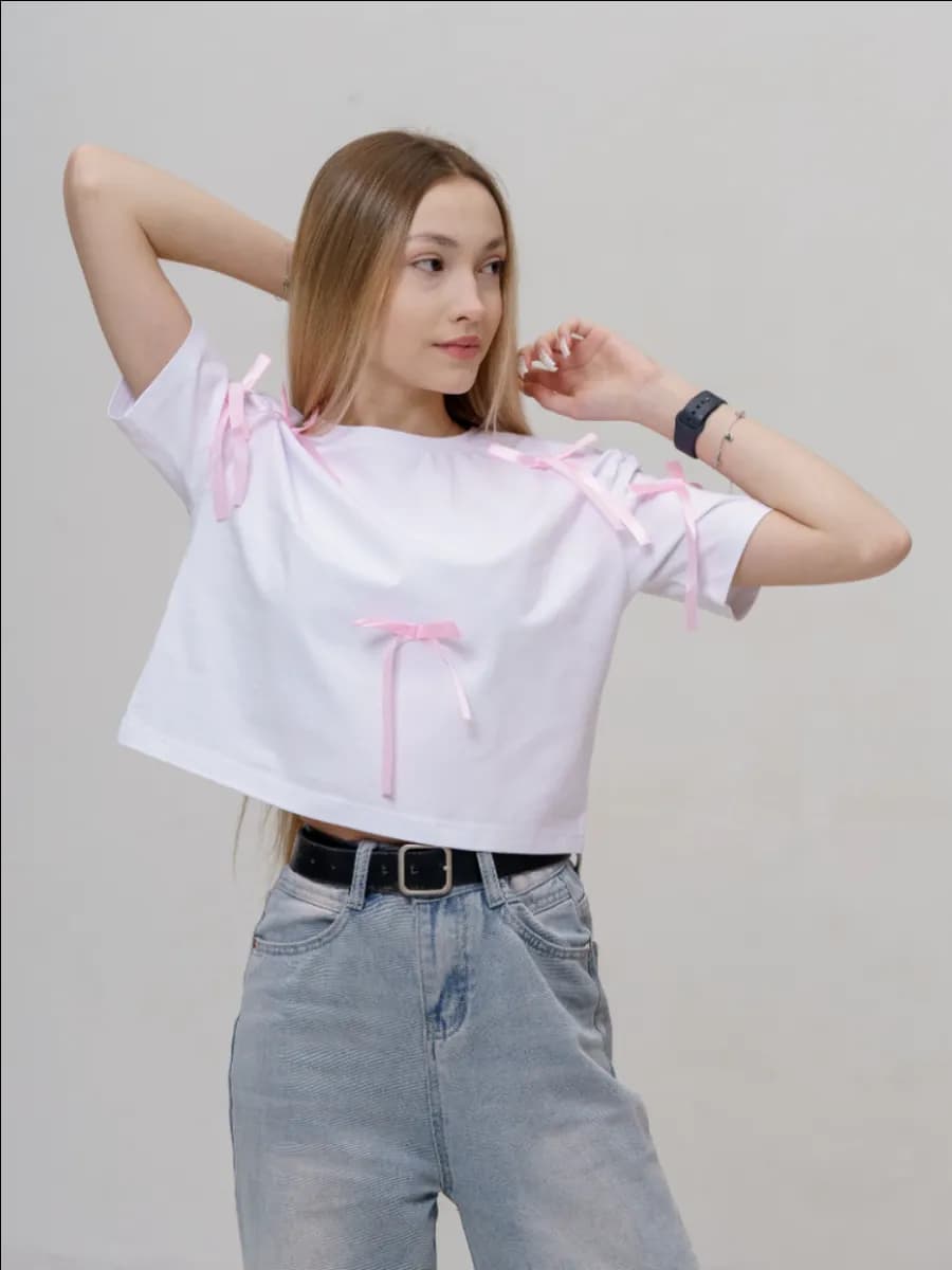 Кроп топ с бантиками