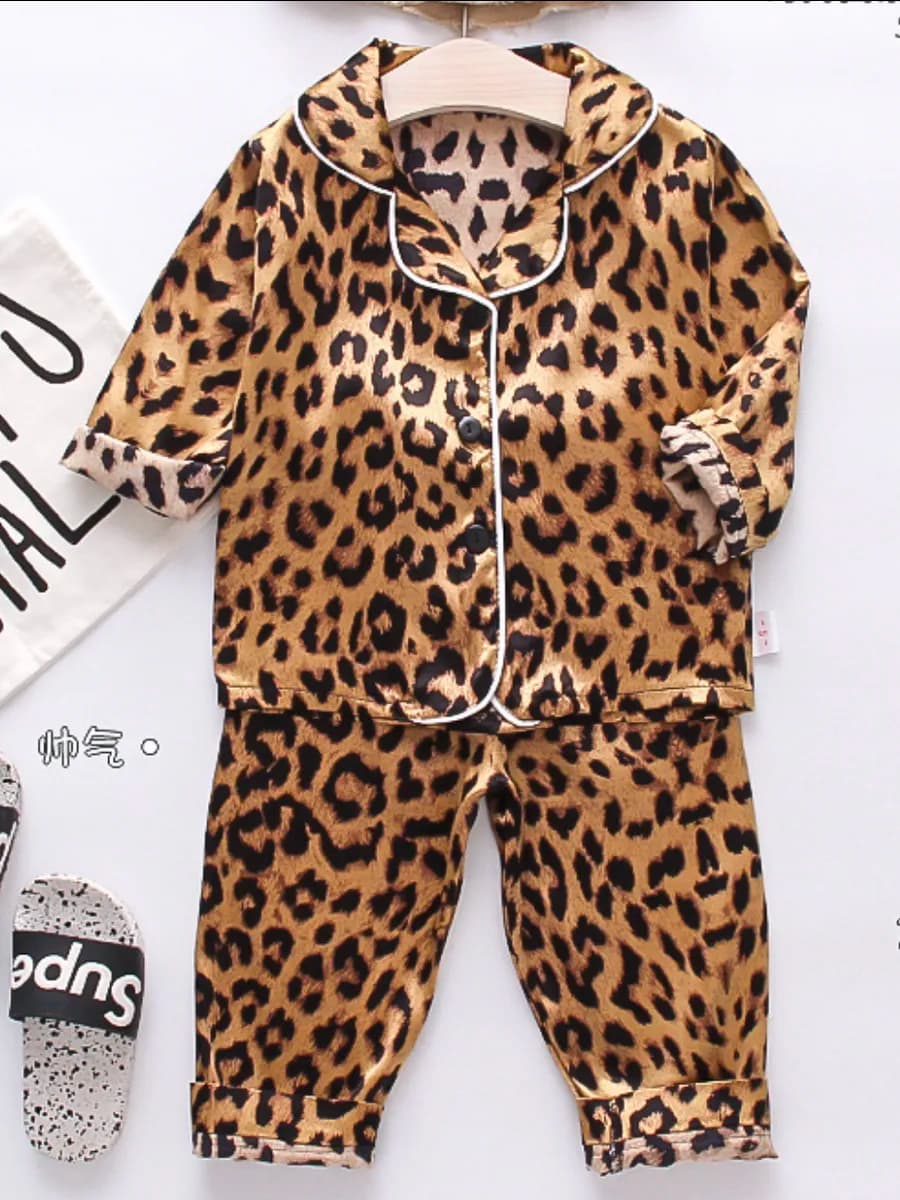 Пижама атласная леопард