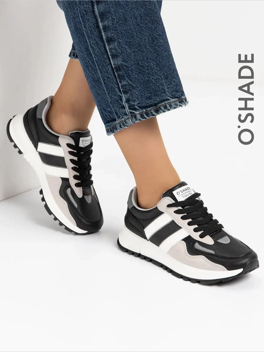 Кроссовки черные женские