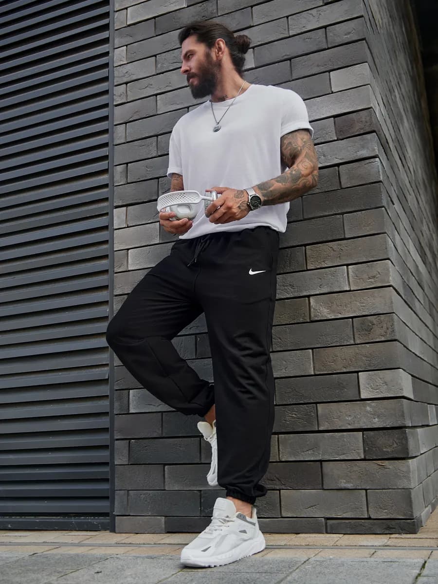 Спортивные штаны