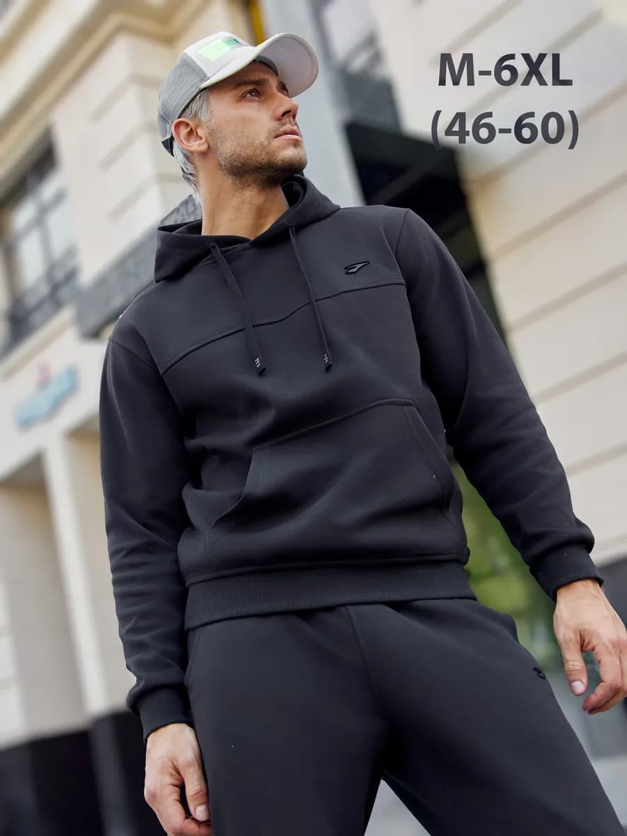 Спортивный костюм с капюшоном