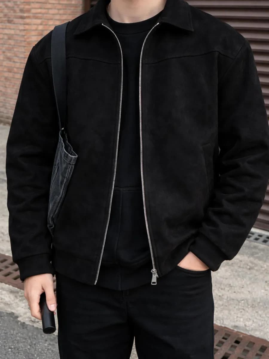 Бомбер утепленный весенний old money