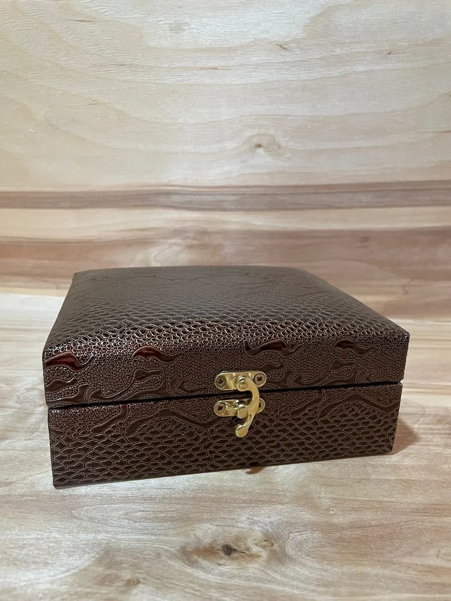 Шкатулка для украшений