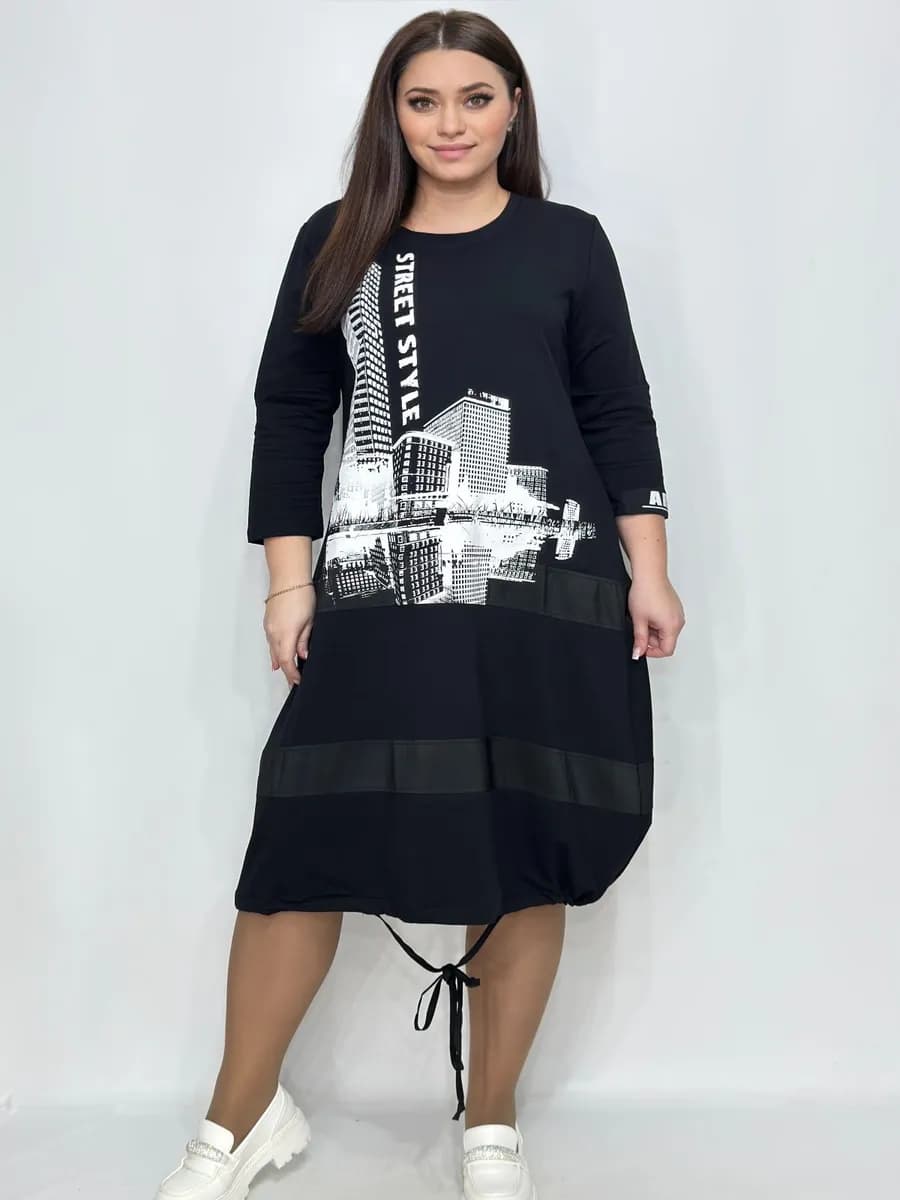 Стильное спортивное платье