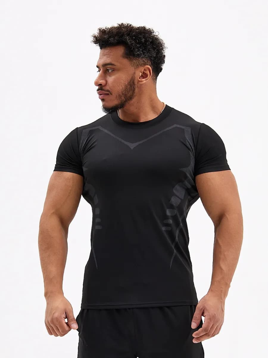 Спортивная футболка компрессионная обтягивающая