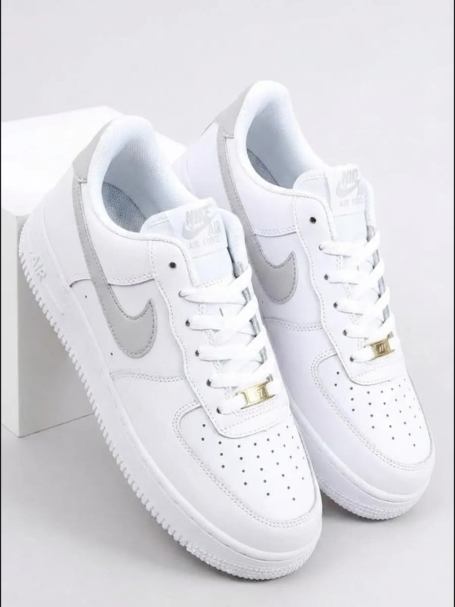 Кроссовки мужские Nike