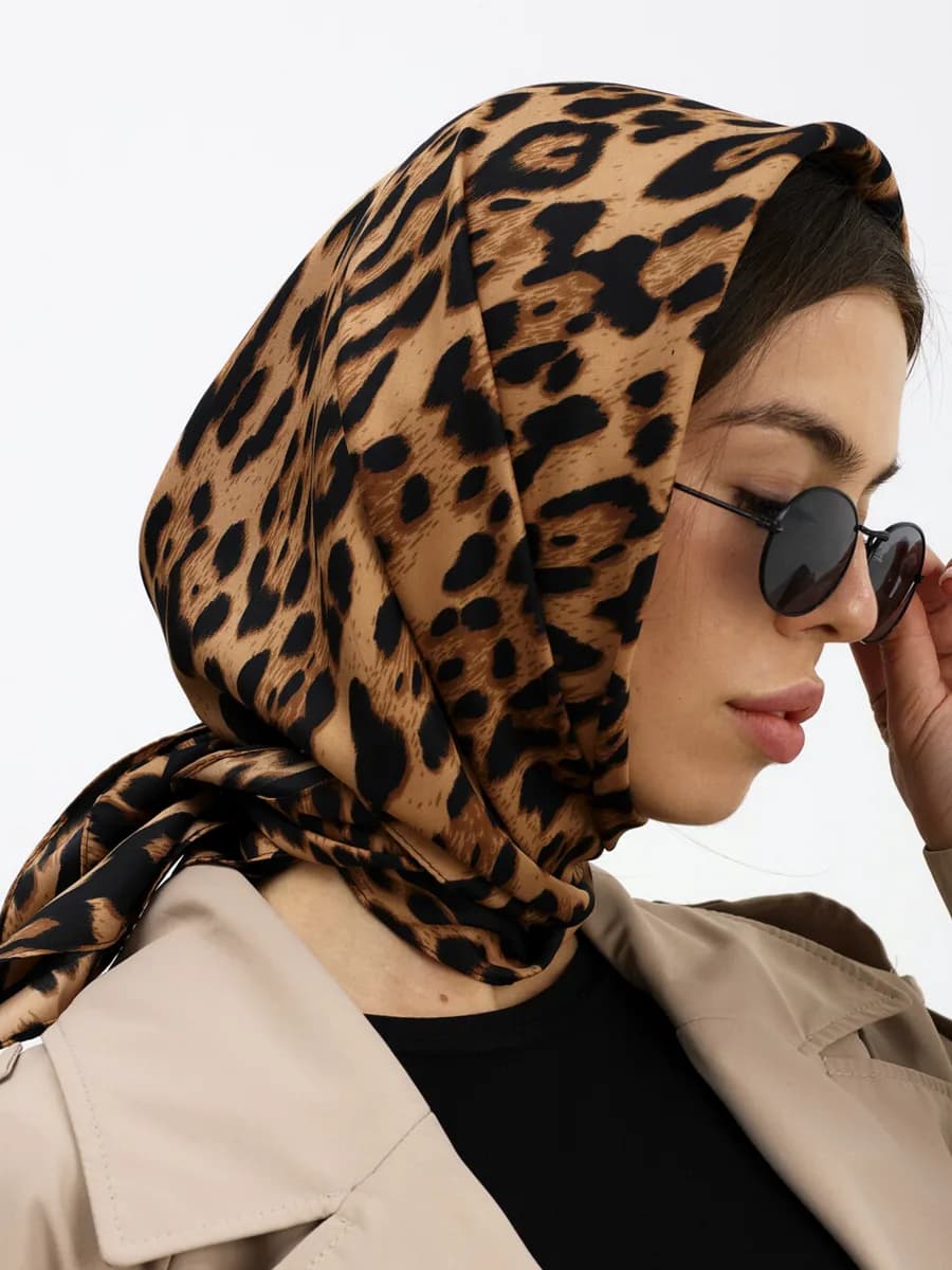 Платок косынка на голову и шею шелковый