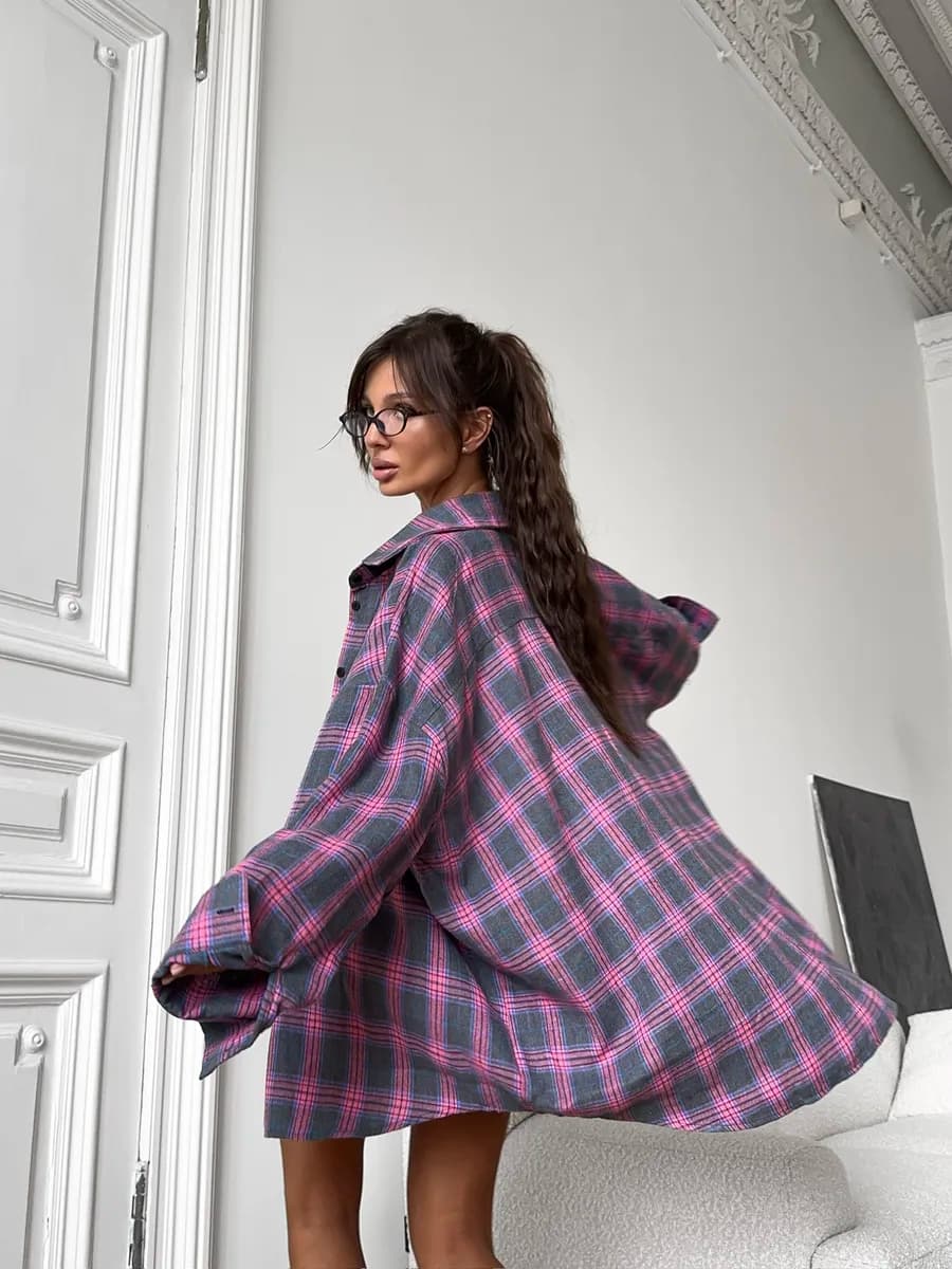 Рубашка в клетку оверсайз удлиненная