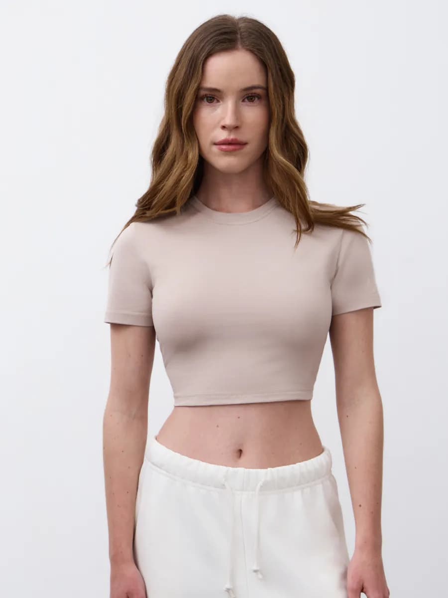 Кроп топ футболка укороченная облегающая