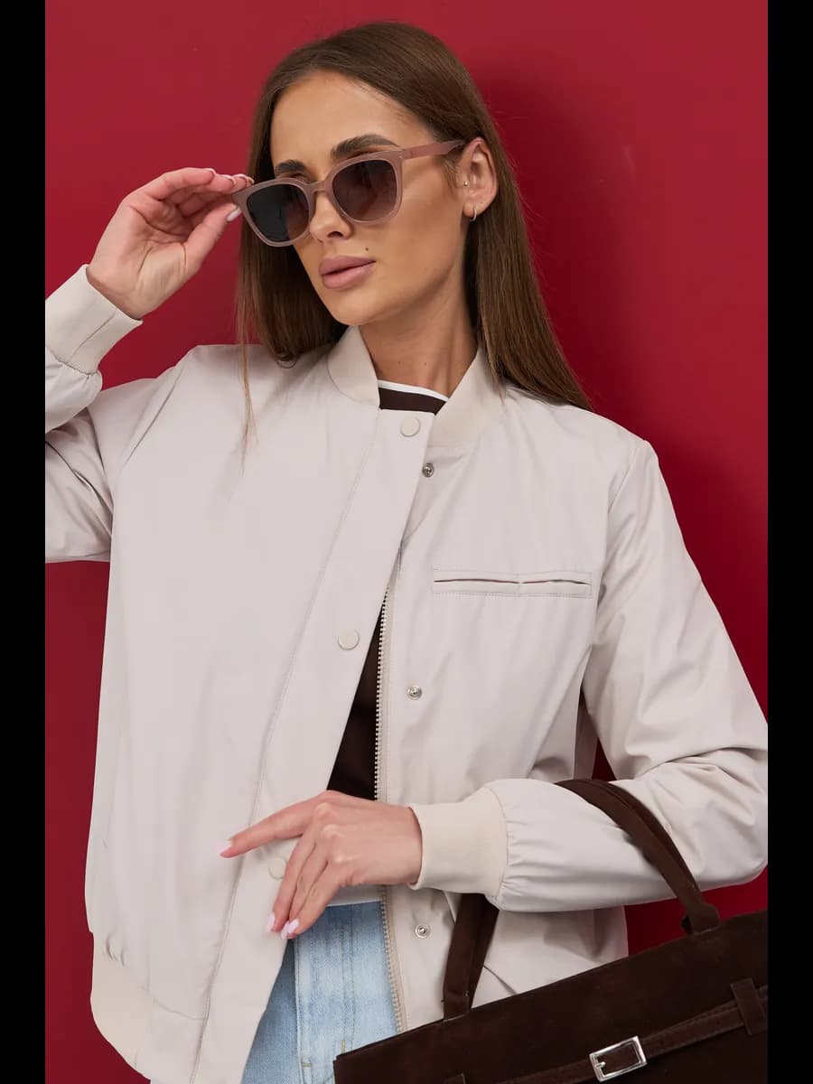 Куртка бомбер весенняя