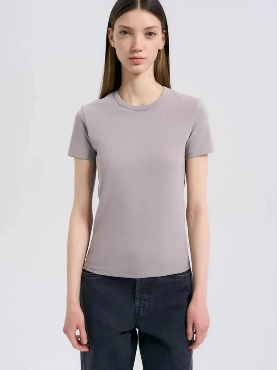 Базовая плотная приталенная футболка