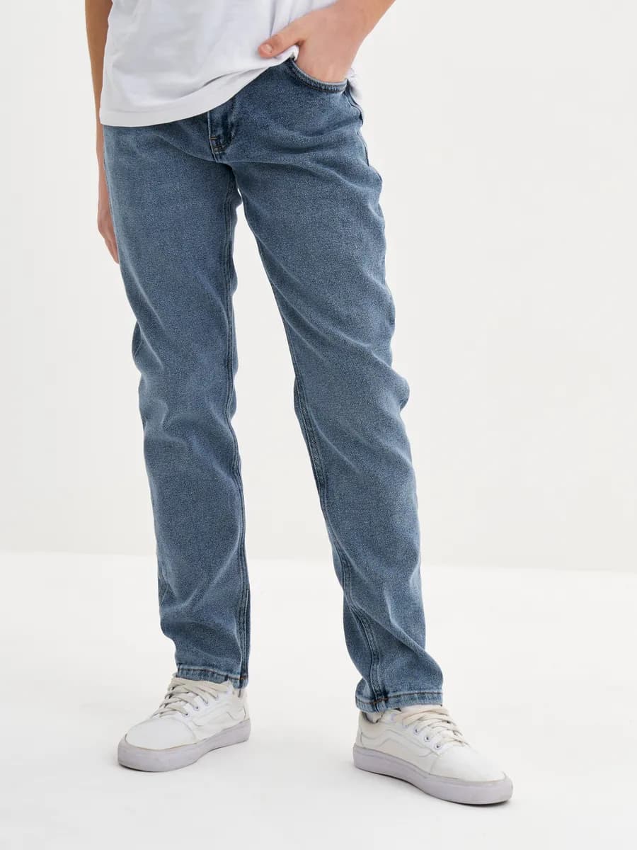 Джинсы школьные