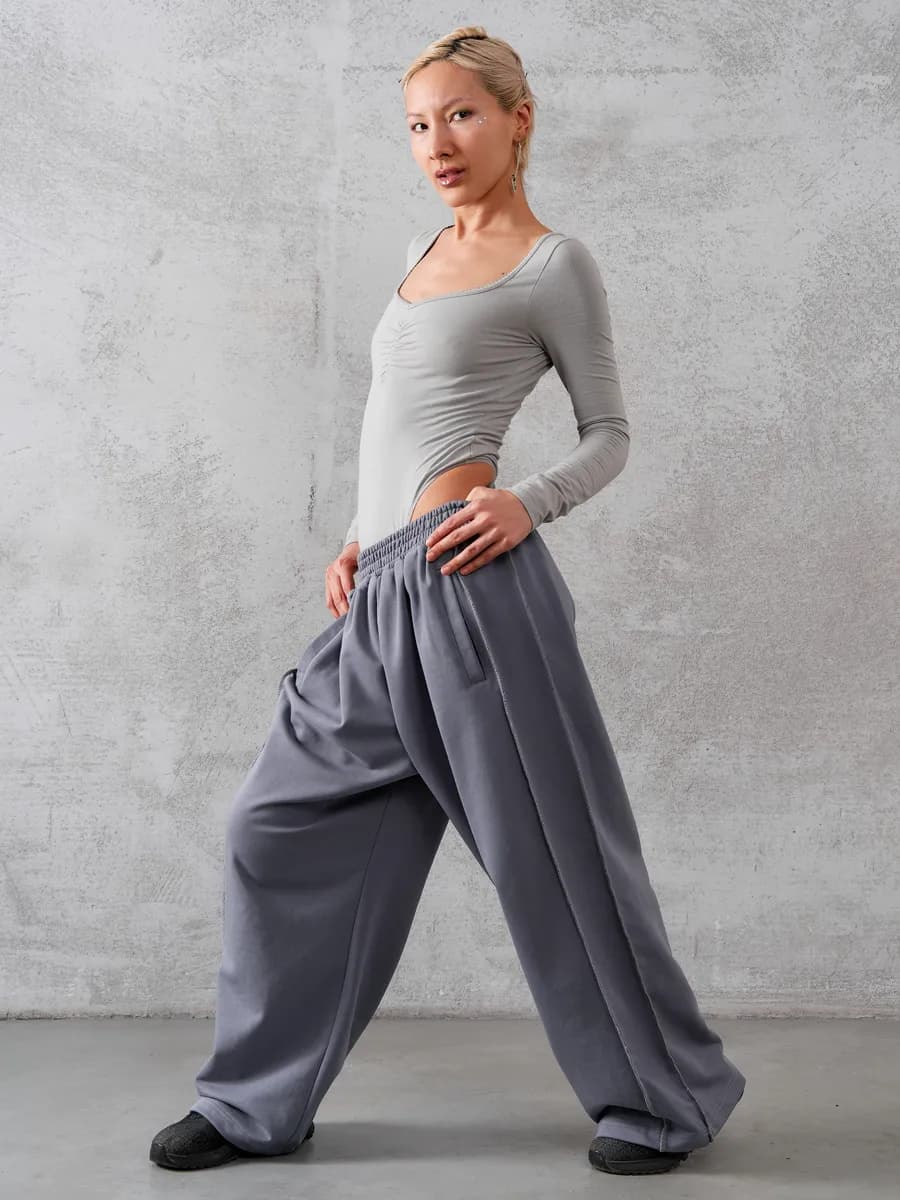 Спортивные штаны оверсайз широкие у2к