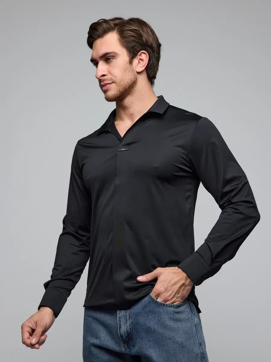 Классическая рубашка поло приталенная с длинным рукавом