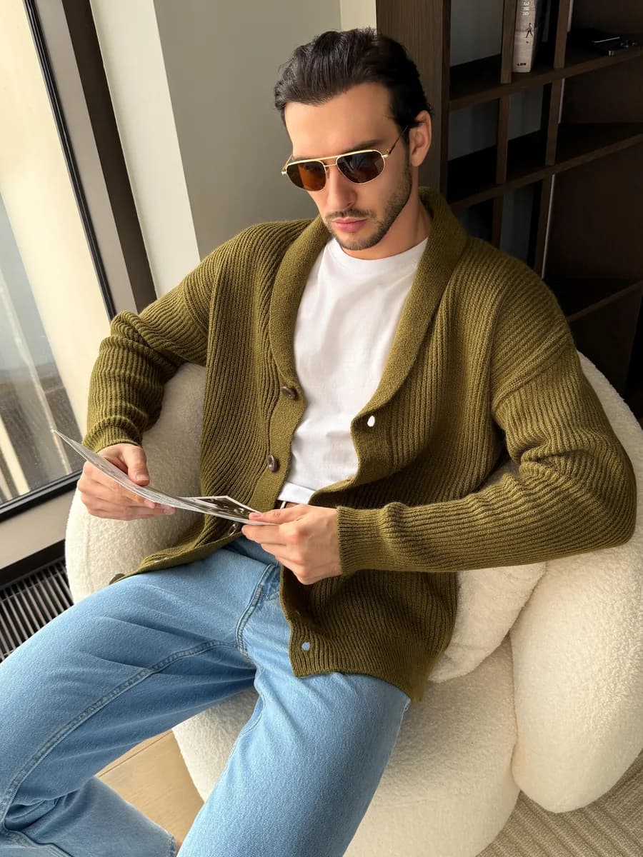 Вязаный кардиган на пуговицах