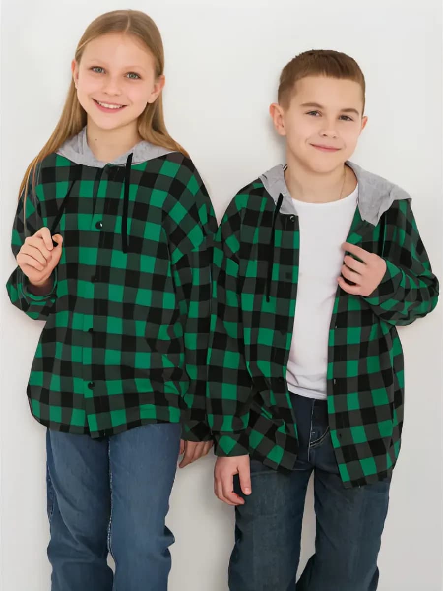 Рубашка трикотажная с капюшоном в клетку