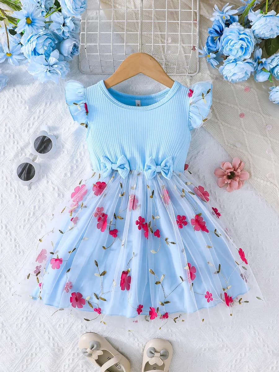 Платье нарядное праздничное на 8 марта