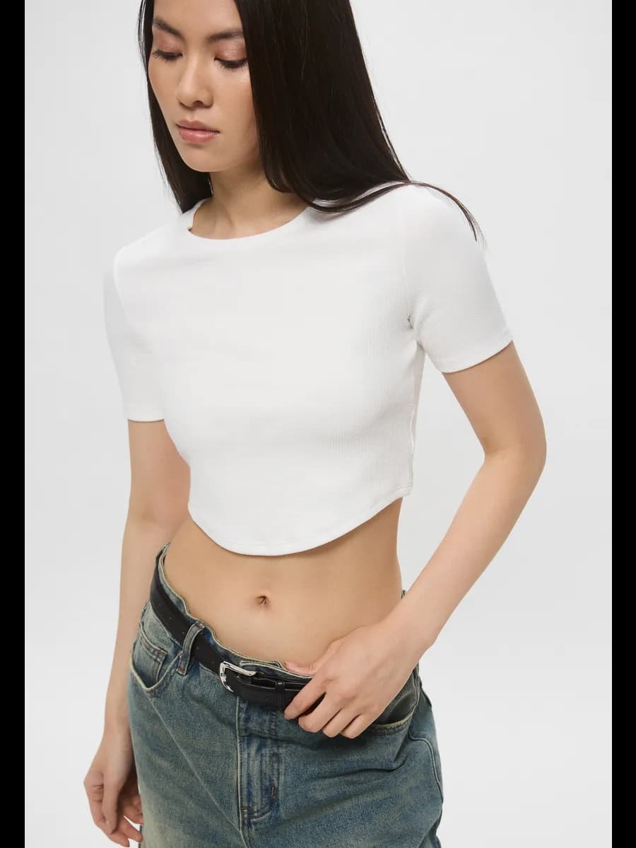 Футболка топ с фигурным низом