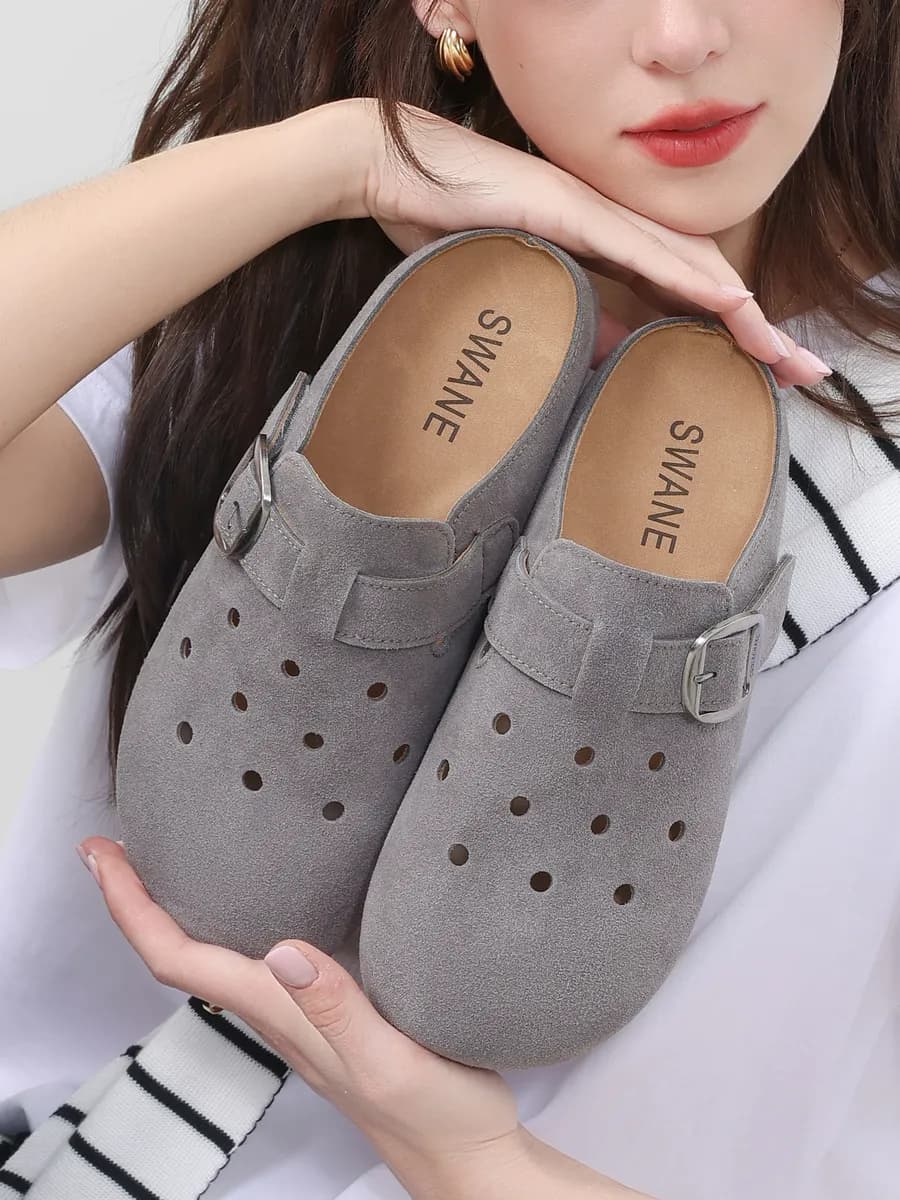 Сабо замшевые с закрытым носом