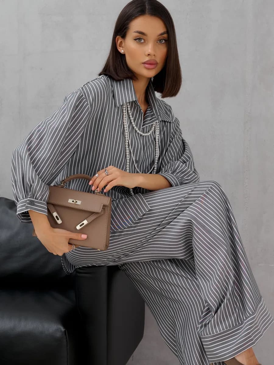 Костюм брючный на корпоратив