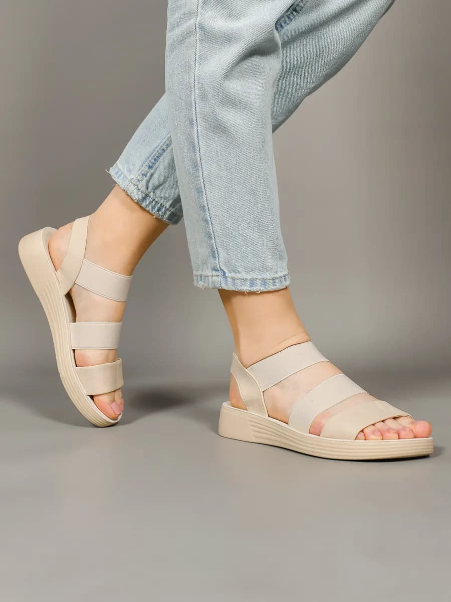 Сандалии летние на платформе