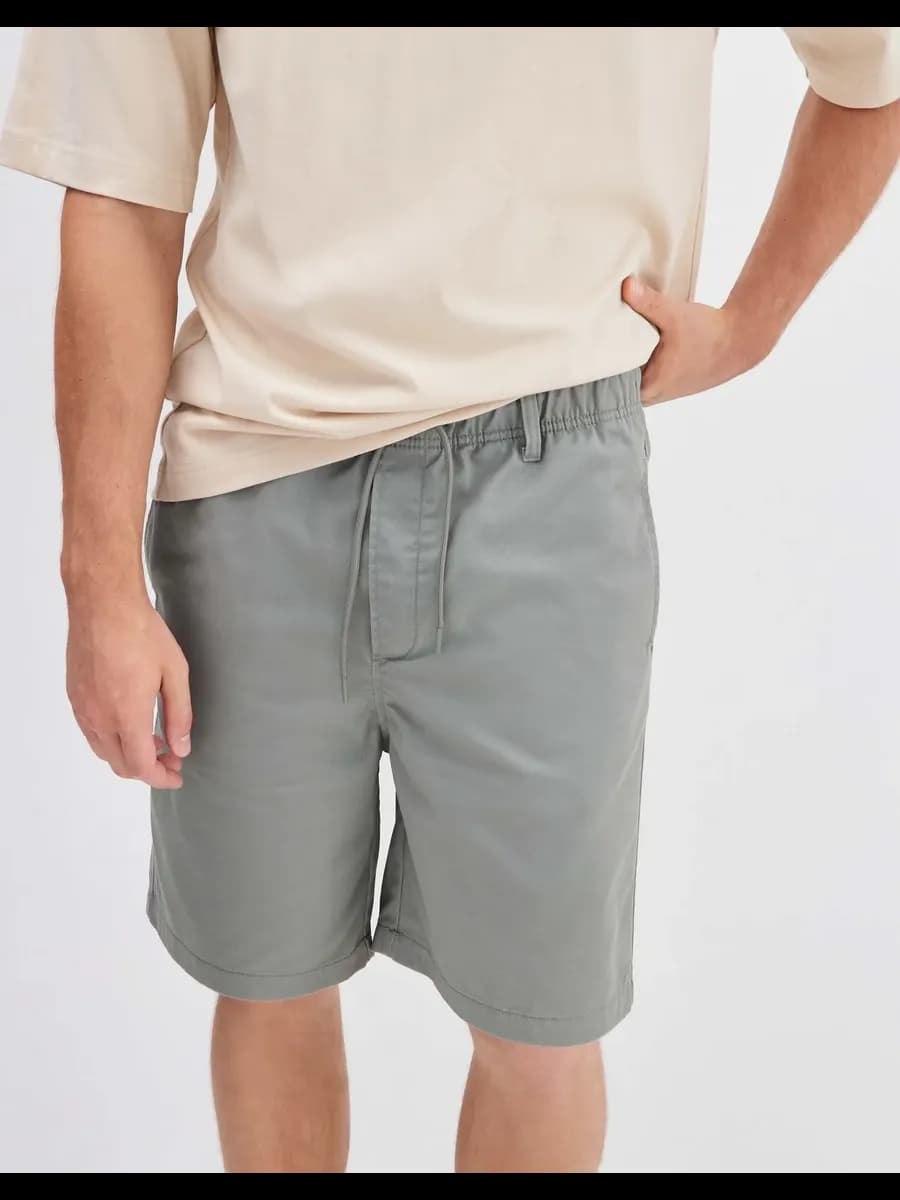 Хаки шорты Easy fit из твила