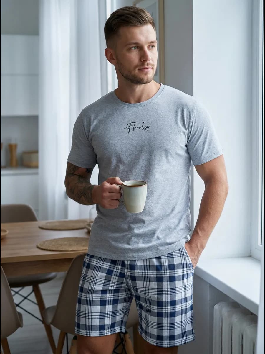 Пижама с шортами и футболкой костюм для дома