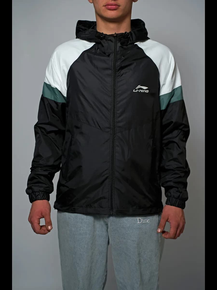 Ветровка летняя с капюшоном