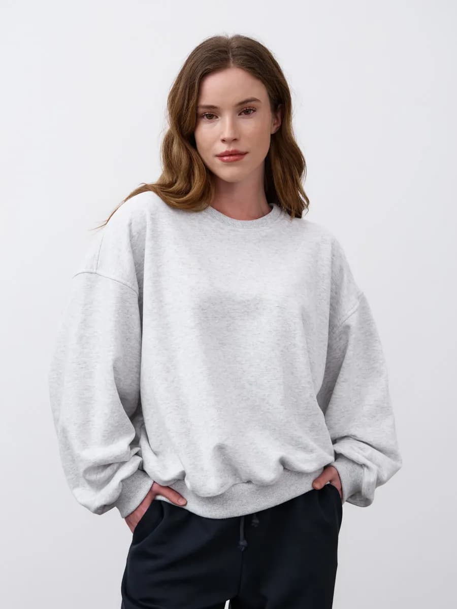 Свитшот оверсайз с широким рукавом без начеса