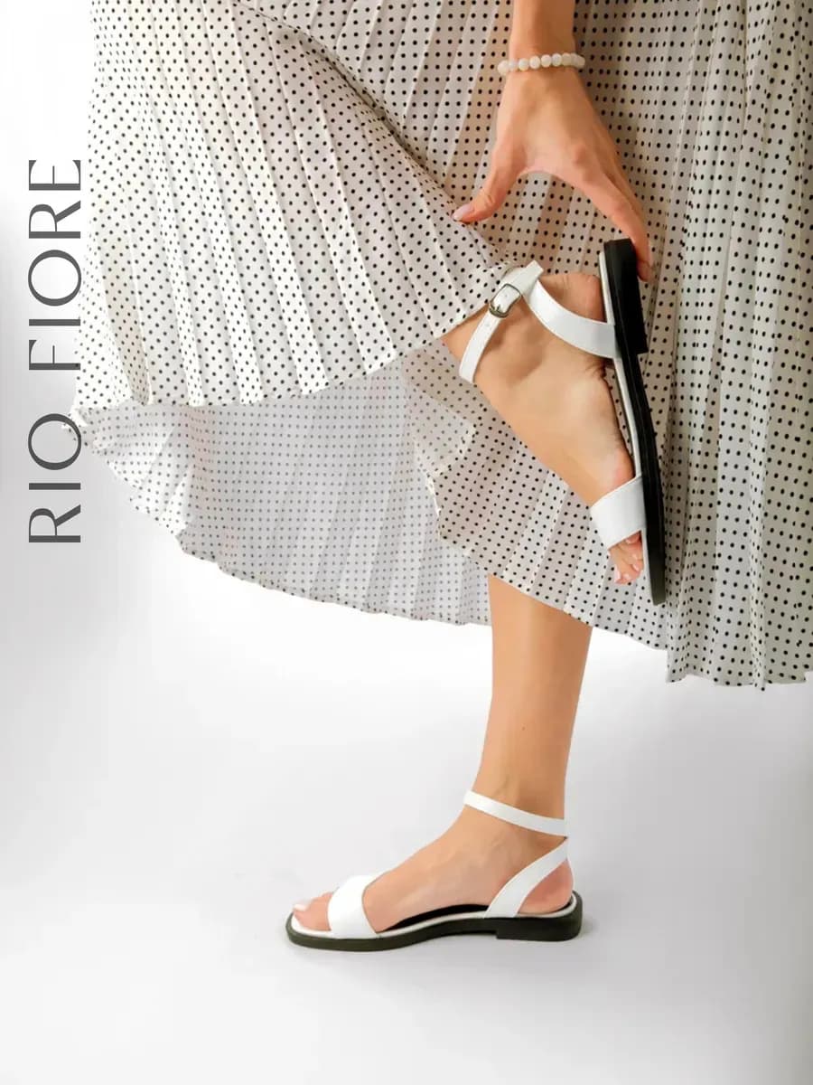 Босоножки летние с ремешком