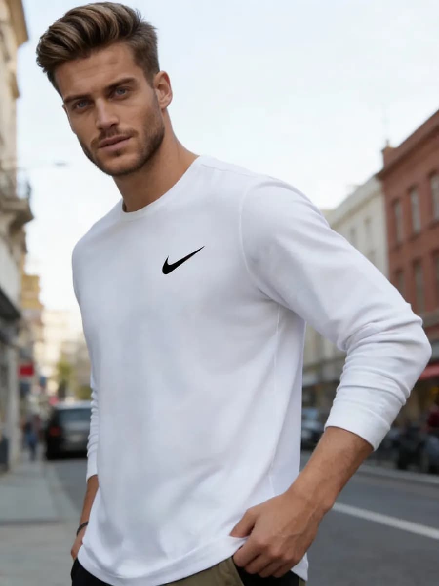 Лонгслив белый с длинным рукавом