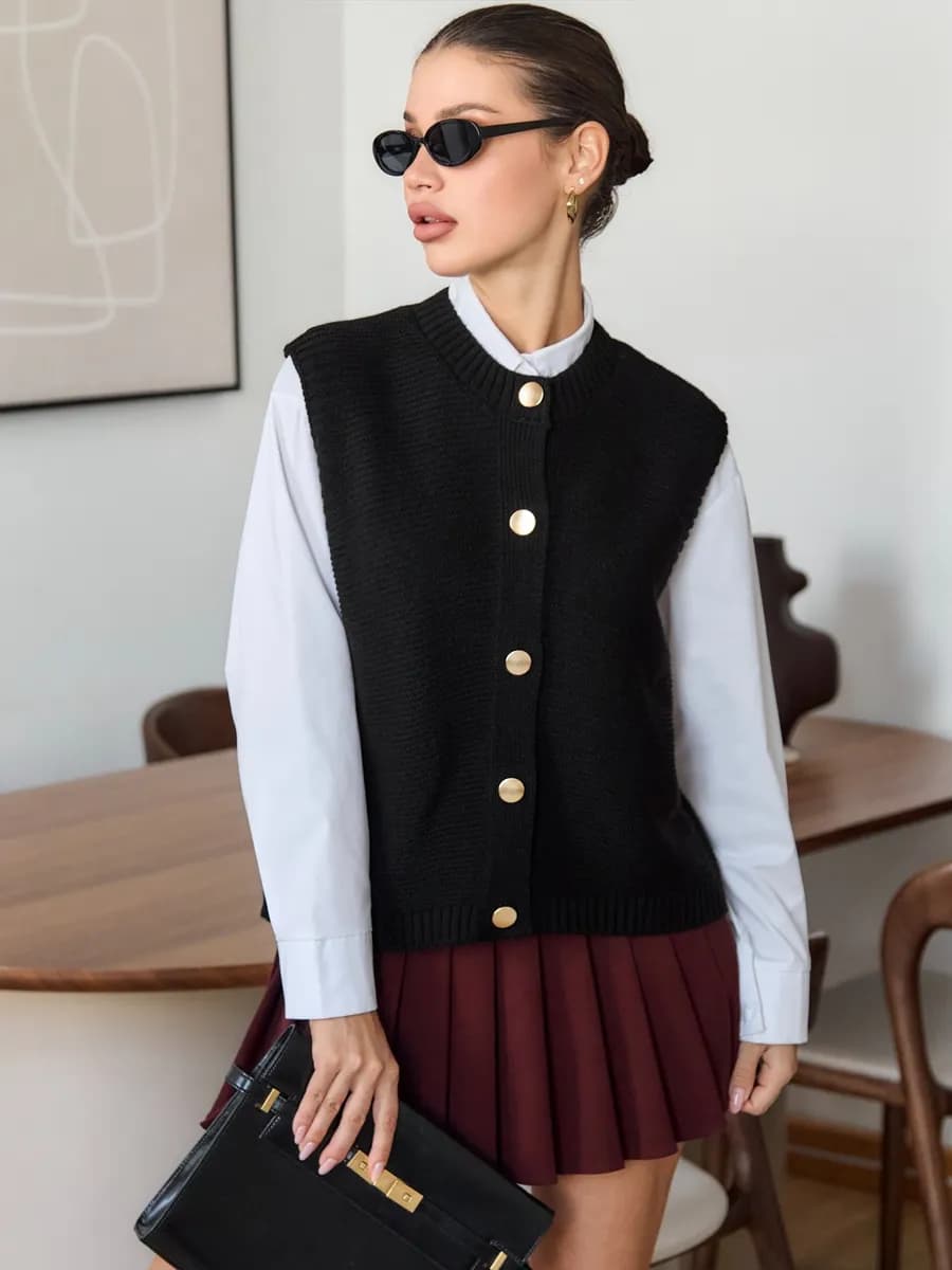 Жилетка вязаная на пуговицах школьная офисная