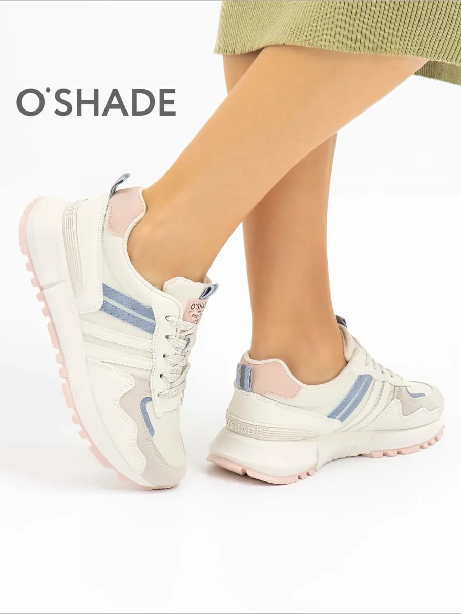 Кроссовки женские