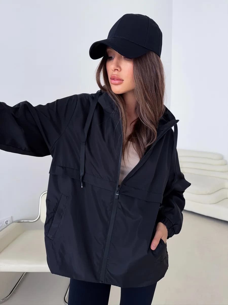 Ветровка с капюшоном весенняя больших размеров удлиненная