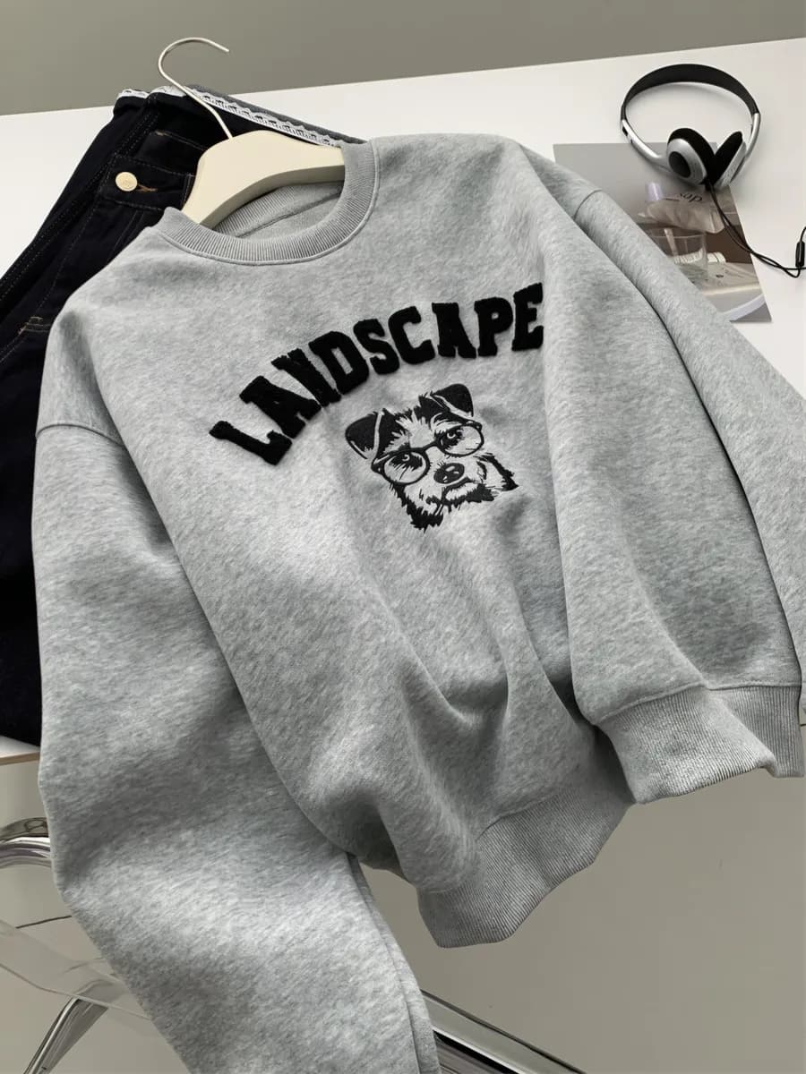 Свитшот оверсайз укороченный с принтом без начеса