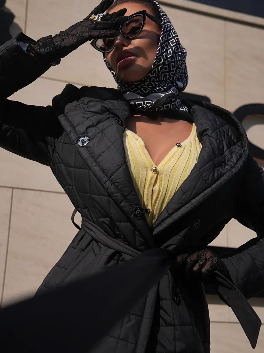 Куртка-пальто осеннее стеганое утепленное с капюшоном