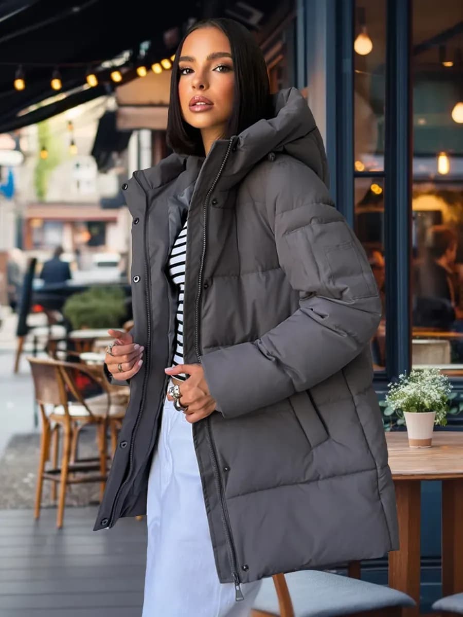 Куртка зимняя удлиненная с капюшоном