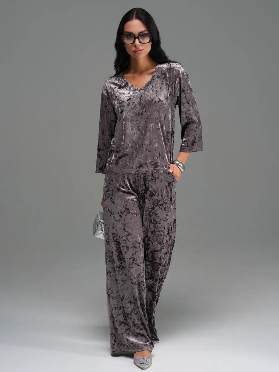 Костюм велюровый со штанами палаццо