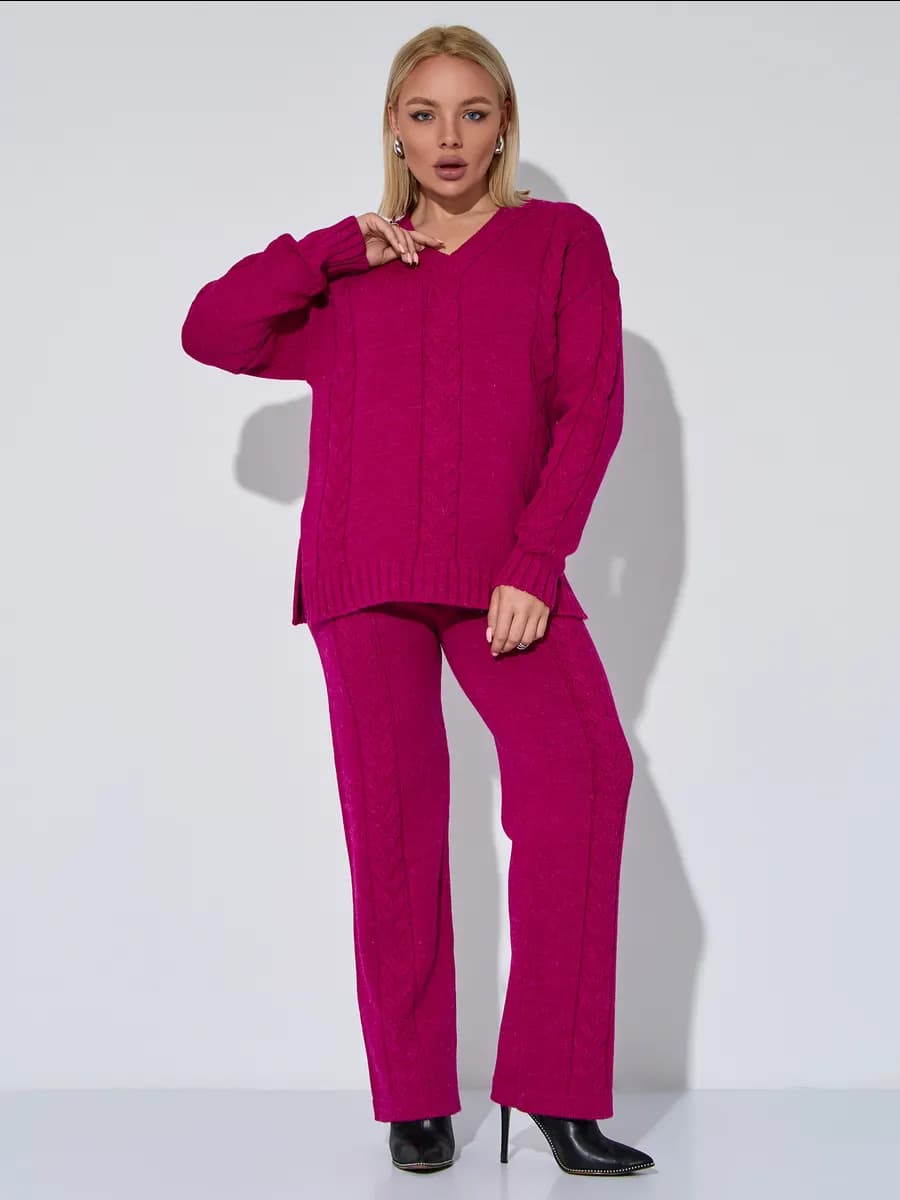 Вязаный костюм с брюками
