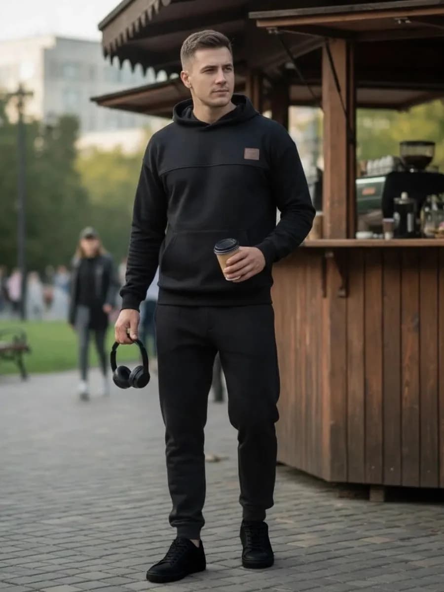 Спортивный костюм с капюшоном без начеса