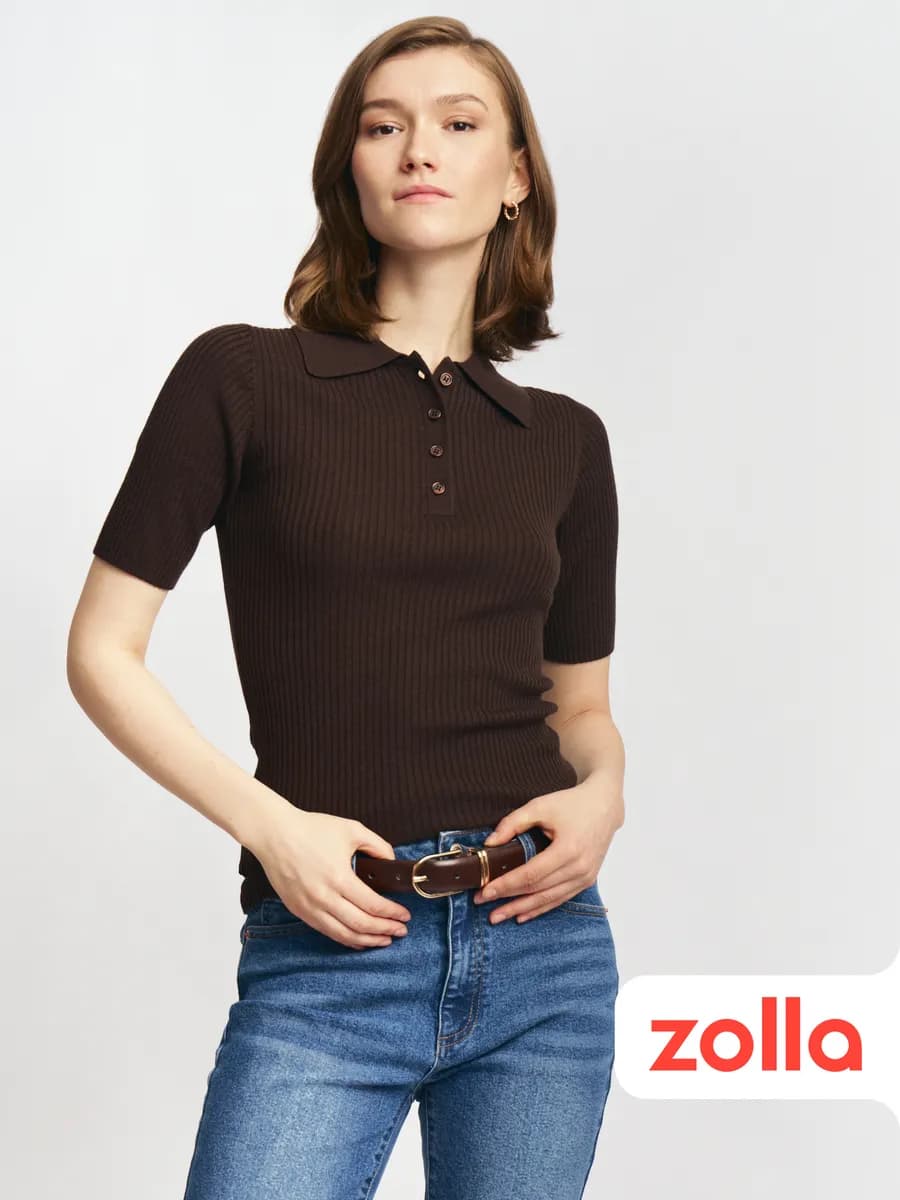 Женский джемпер с воротником поло