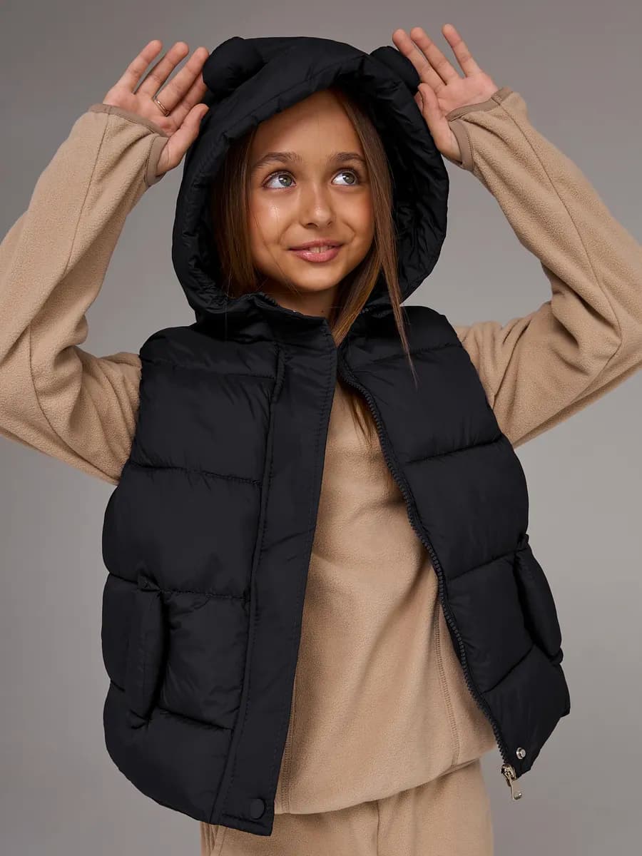 Жилетка детская утепленная безрукавка