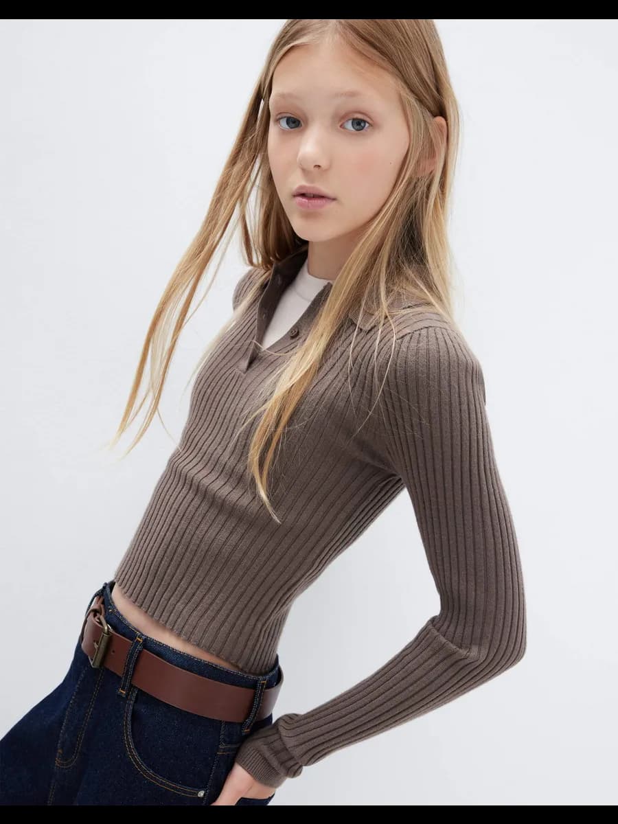 Коричневый укороченный джемпер-поло